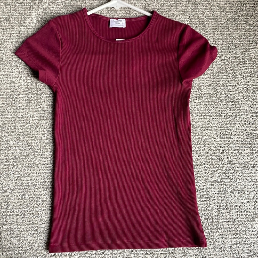 Maroon cotton on t-shirt